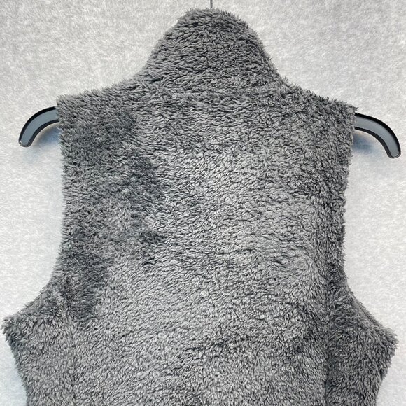 Patagonia Retro Pile Fleece Full Zip Vest Womens Medium Grey Sleeveless 25216 - Picture 5 of 15